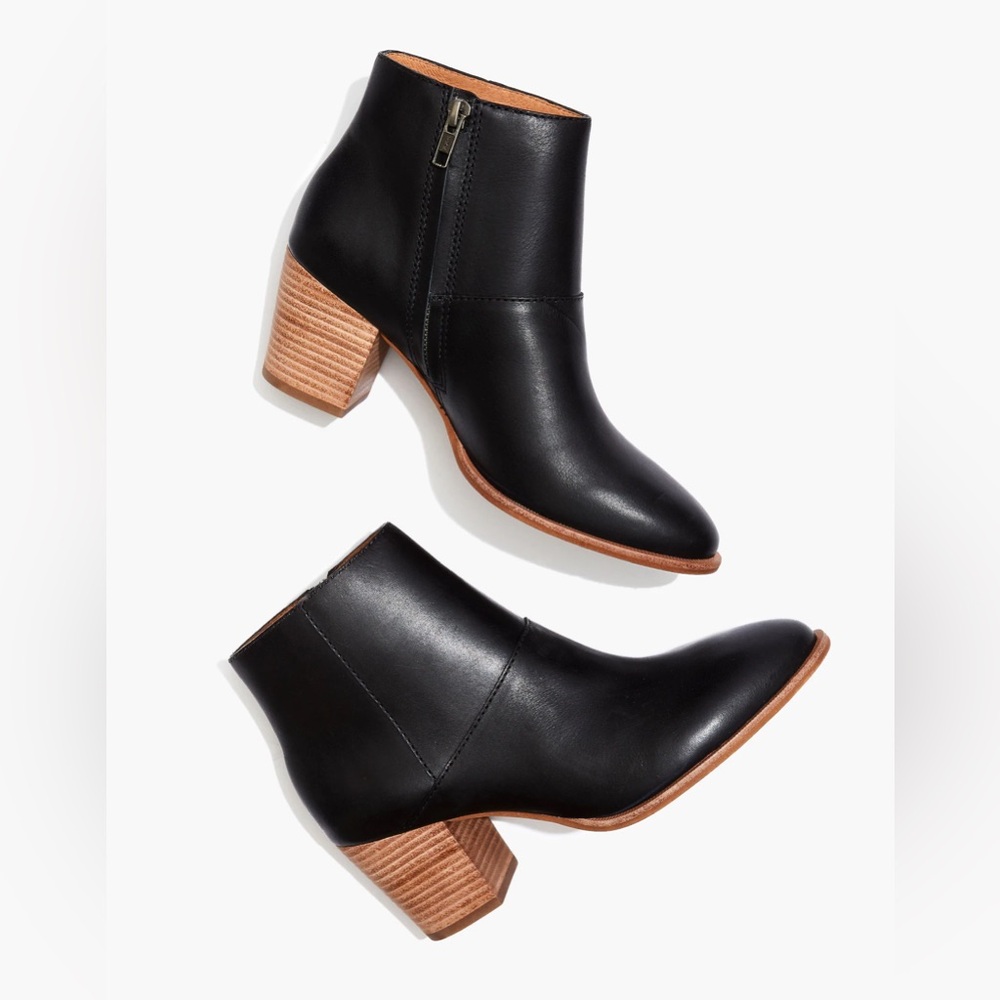 Madewell Leather Ankle Boots in True Black